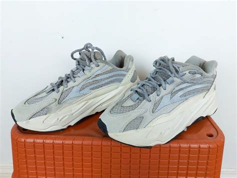 Yeezy ortholite 700